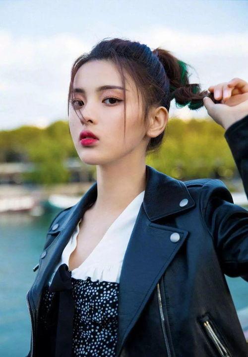 娱乐圈吃瓜所虞书欣早期清冷感,娱乐圈的冰山美人蜕变记